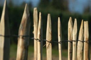 Tuinomheining plaatsen met goedkeuring buren